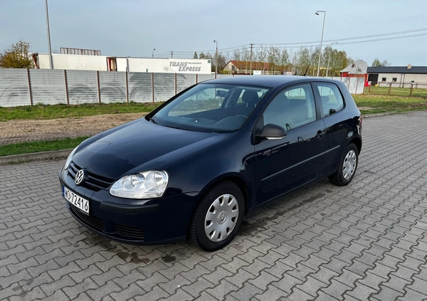 Volkswagen Golf cena 9500 przebieg: 293000, rok produkcji 2006 z Ostrołęka małe 137